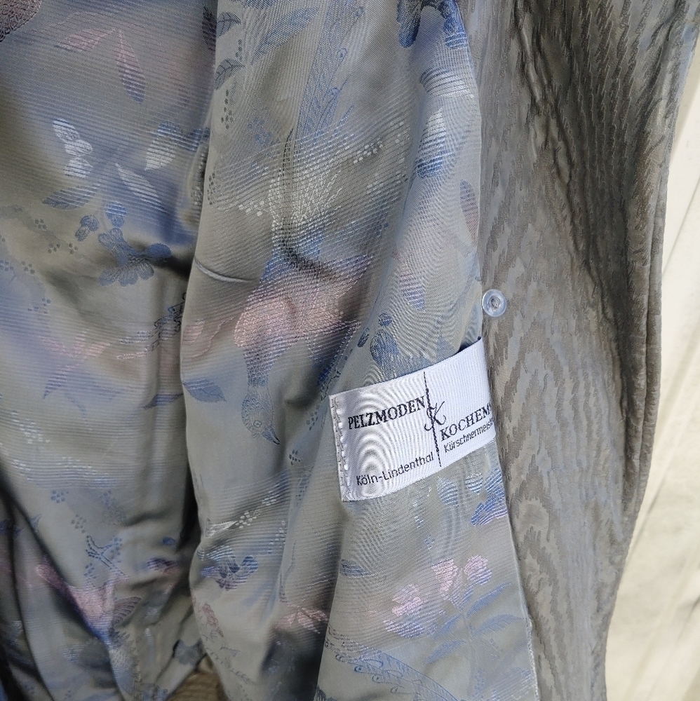 ELEGANTLY GORGEOUS GENUINE SILVER MINK FUR/LEATHER COAT JACKET PLUS SIZE 1XL/2XL - Picture 5 of 7